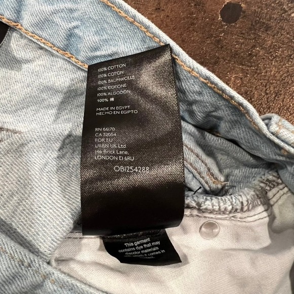 BDG Girlfriend High Rise Shorts - Picture 6 of 6